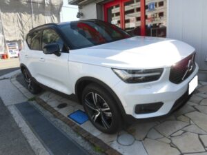 大阪・ボルボXC40☆ドライブレコーダー・レダー取り付け