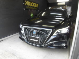 大阪・クラウン２２０系☆KICKER・スピーカー交換