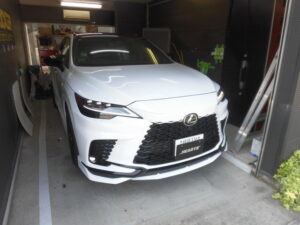 兵庫県・レクサスRX☆KICKERポン付けセット取り付け