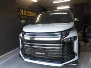 大阪・VOXY☆ソニックデザイン前後交換・MATCH DSP取り付け